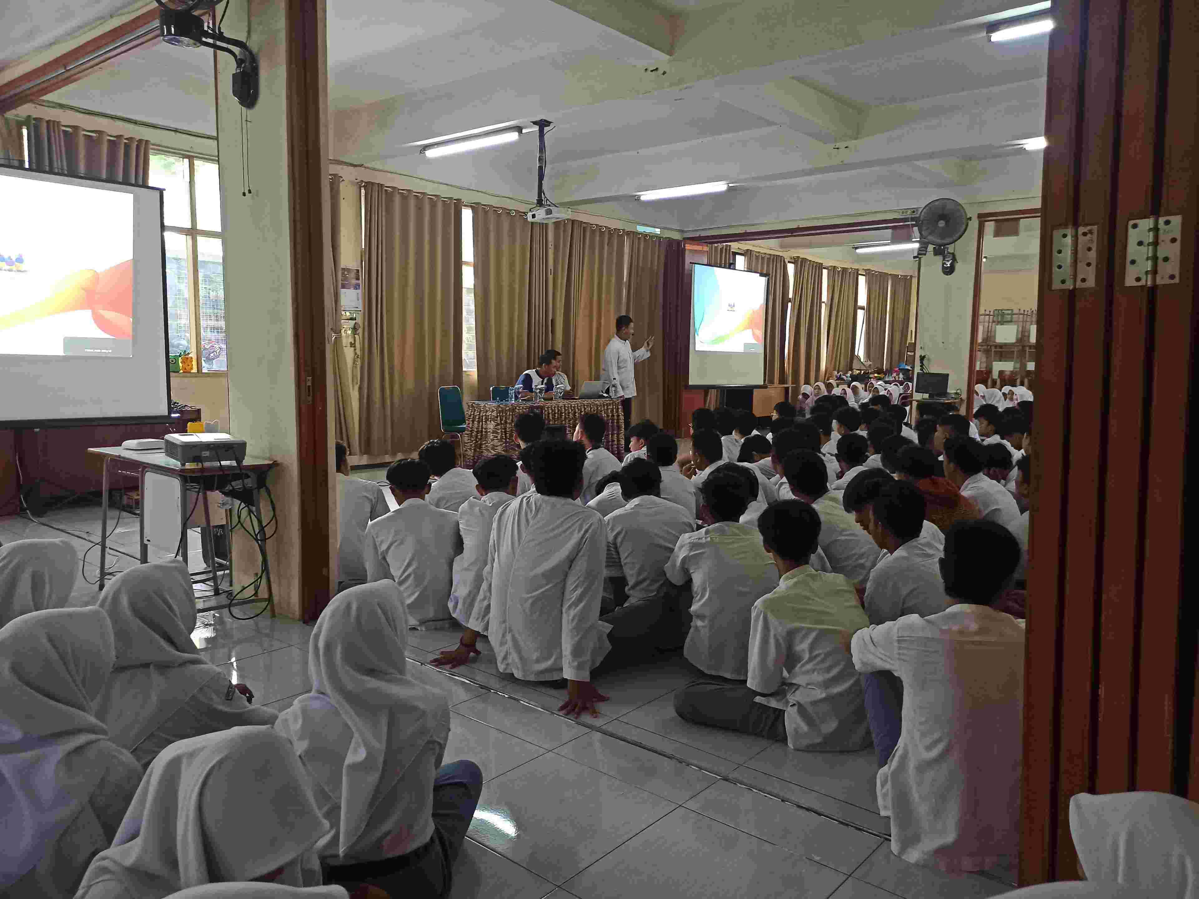 Panca Olah Institute Berikan Pendampingan Mental Menghadapi Ujian dan Pembekalan Masuk Perguruan Tinggi kepada Siswa-Siswi Kelas XII SMAN 04 Bogor